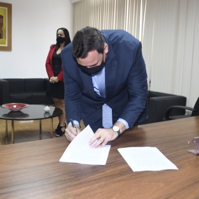 [OAB da Bahia e INSS assinam acordo de cooperação técnica]