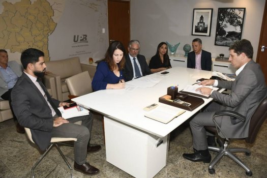 [OAB-BA e União dos Municípios da Bahia discutem medidas para fortalecer a advocacia municipalista]